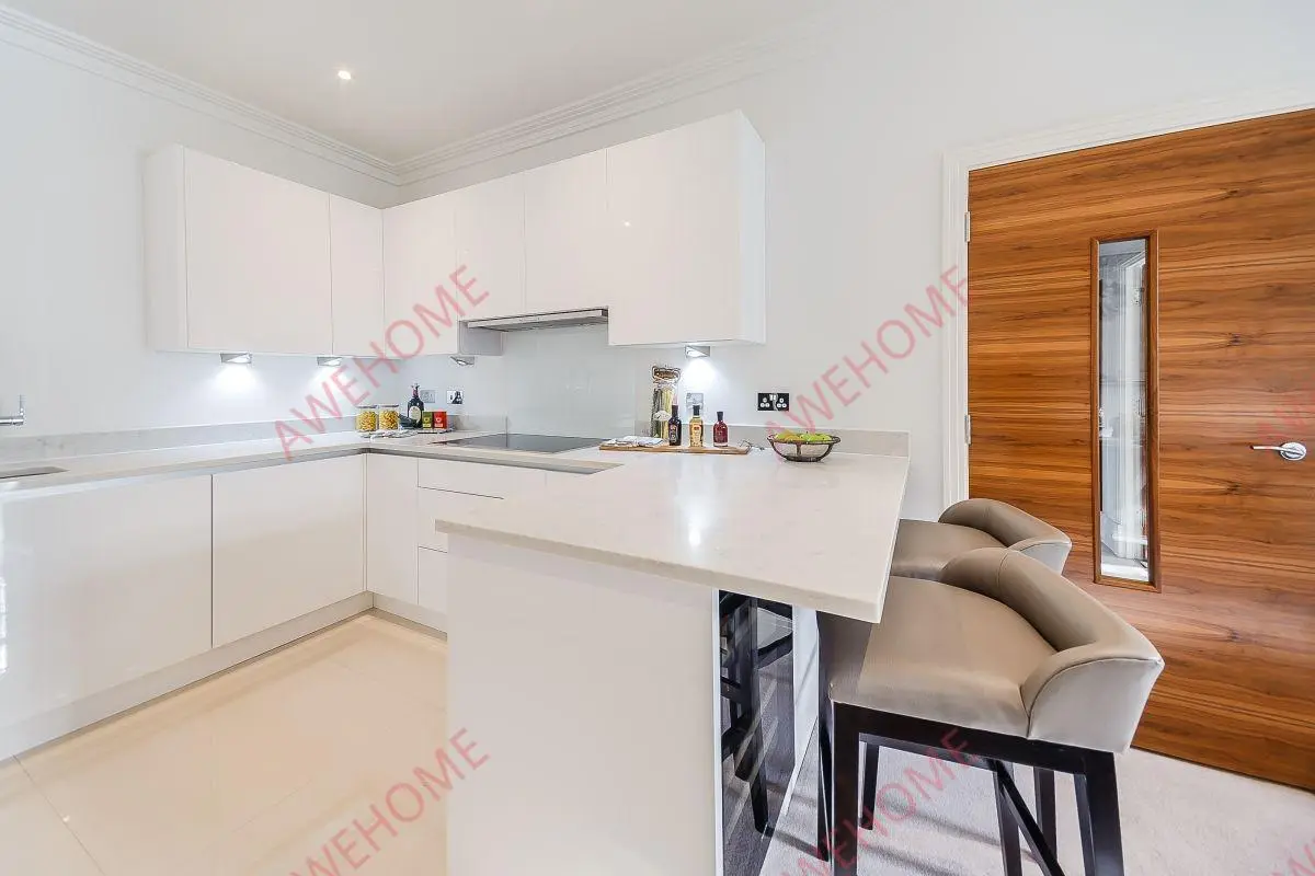 LondonPersonal housing Rentals[Personal housing]Rainville Road 2B