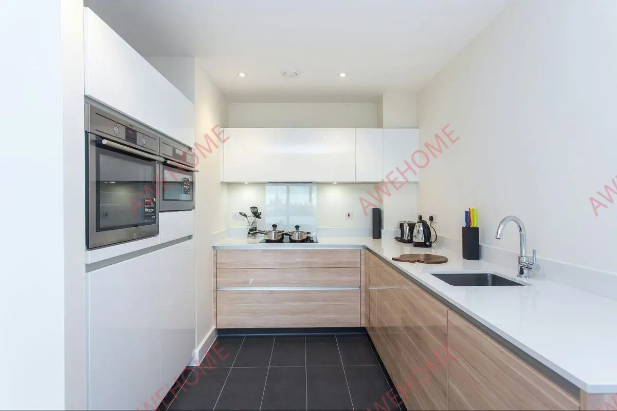 Londonshort-term accommodation Rentals[short-term accommodation]Peartree Way 1B