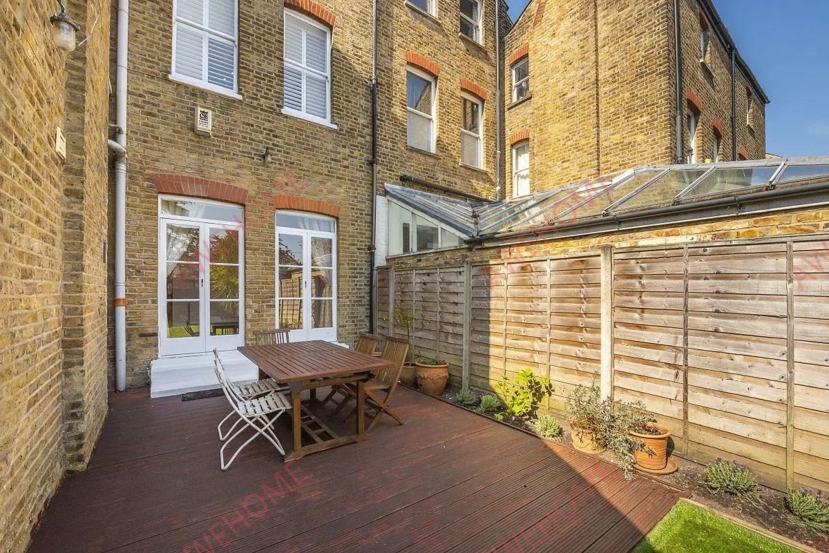 倫敦租房Berkeley Place SW19 6B