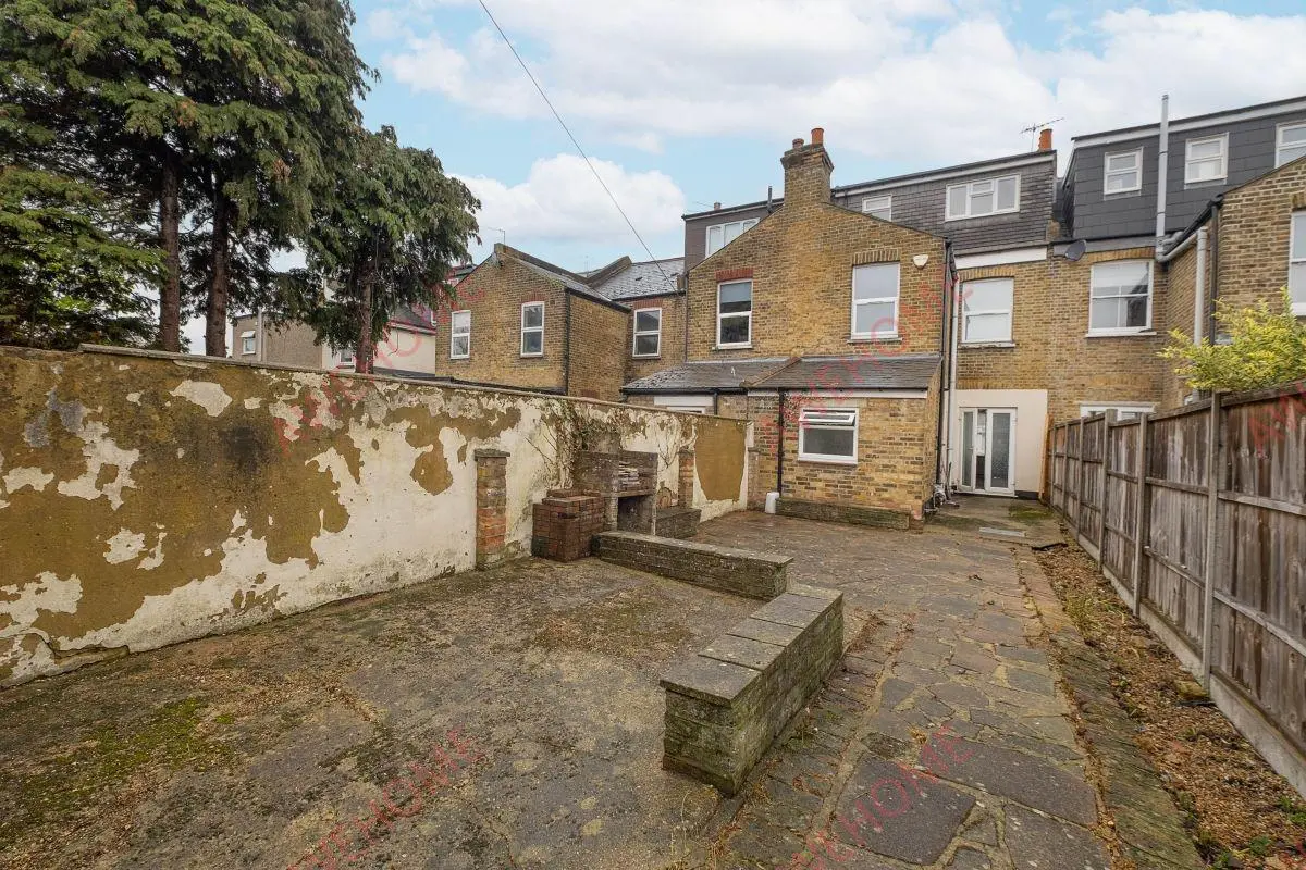 倫敦租房Dean Road 4B