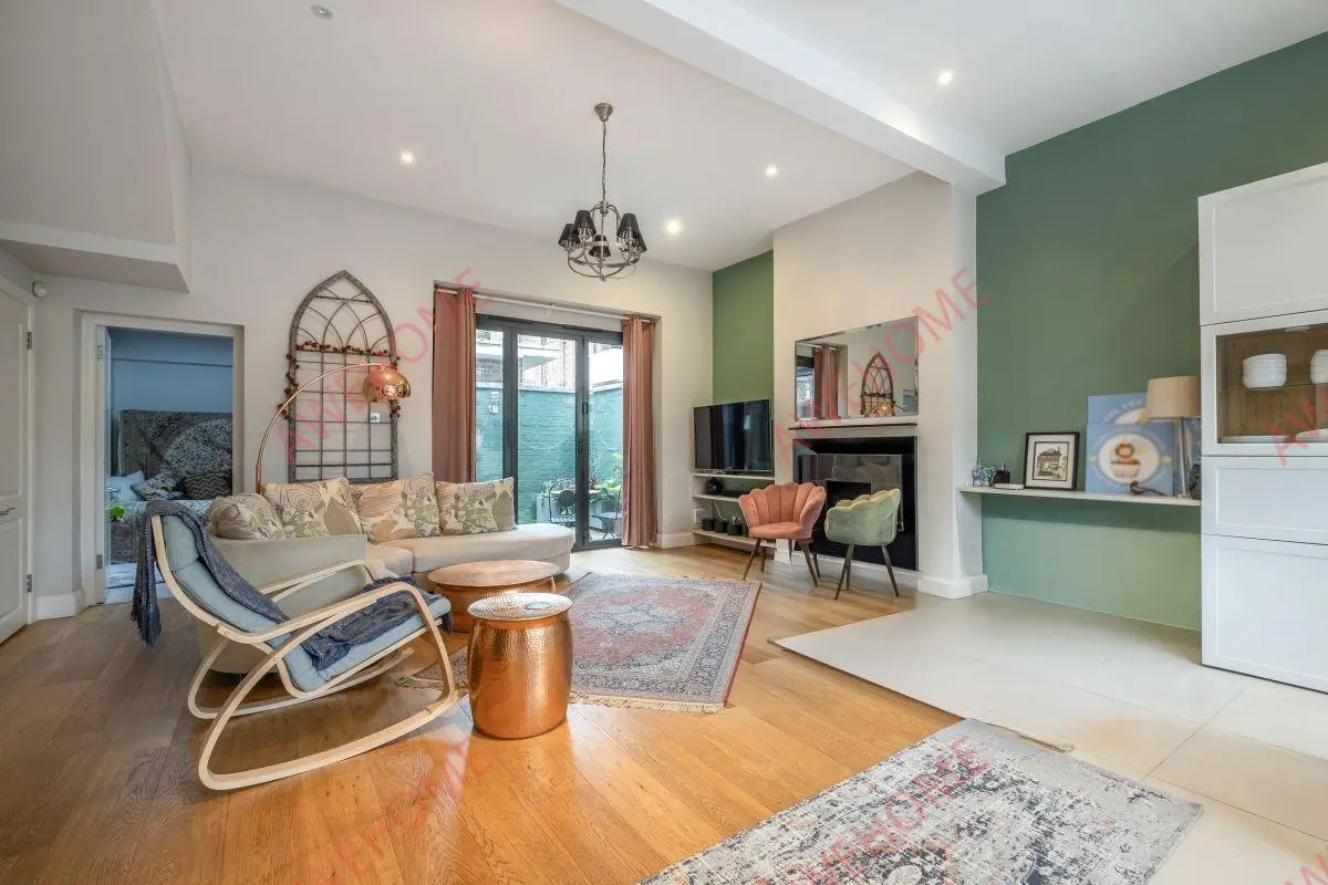 倫敦租房Westleigh Avenue 4B