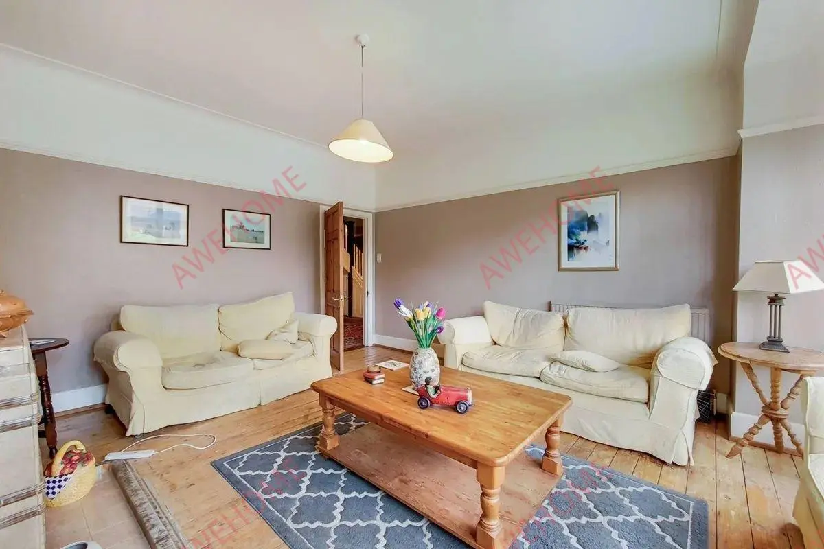 倫敦租房Woodbourne Avenue 5B