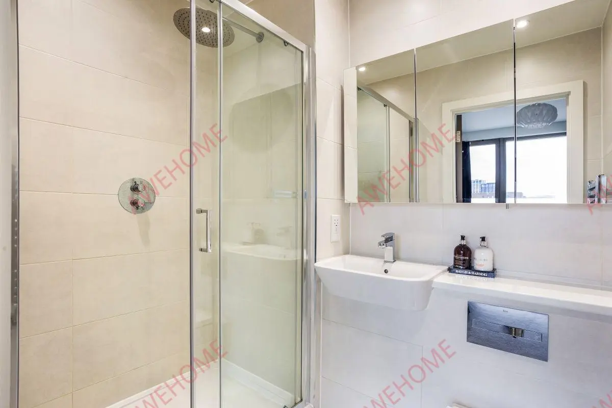 倫敦租房New Village Avenue E14 2B