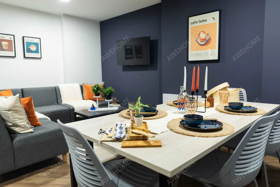 Leeds RentalsTribeka