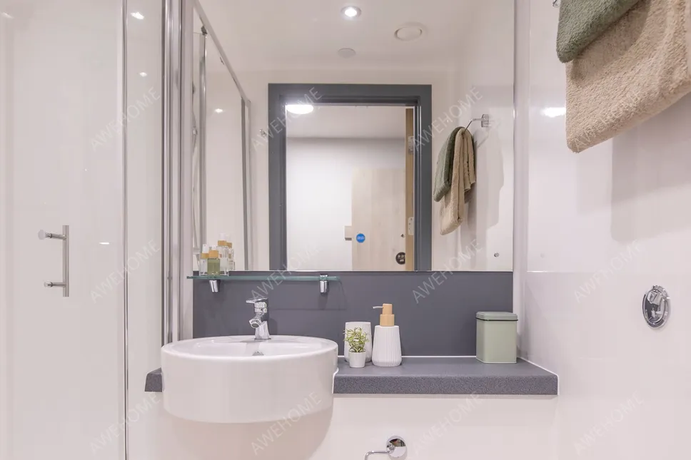 Leeds RentalsTribeka