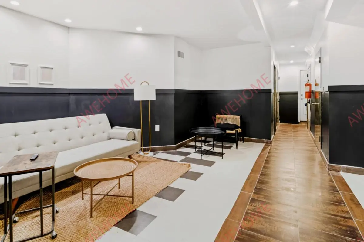 NewYork RentalsThe Clark House