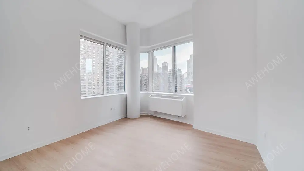 NewYorkPersonal housing Rentals[Personal housing]180 Riverside Blvd
