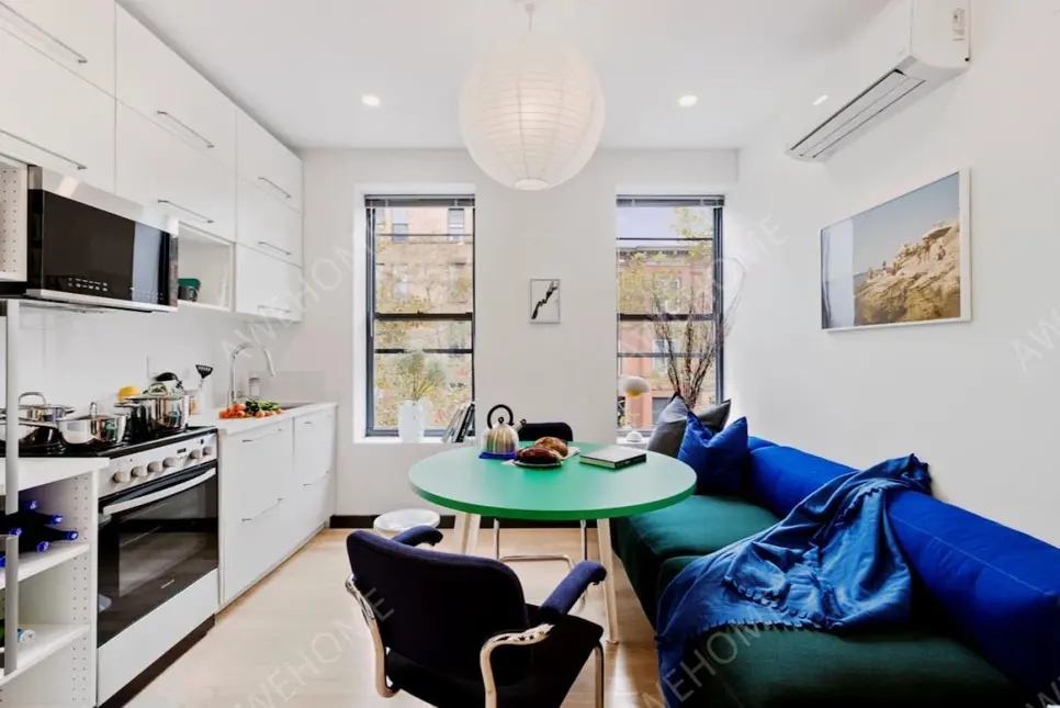 NewYorkshort-term accommodation Rentals[short-term accommodation]The Maison on Jefferson