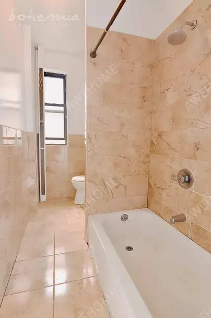 NewYorkSingle Apartment Rentals[Single Apartment]65 Nagle Ave