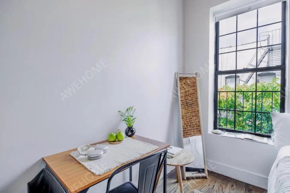 NewYork RentalsThe Clark House