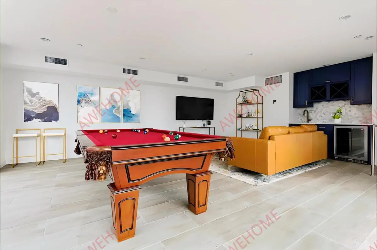 NewYork RentalsSteel Haus