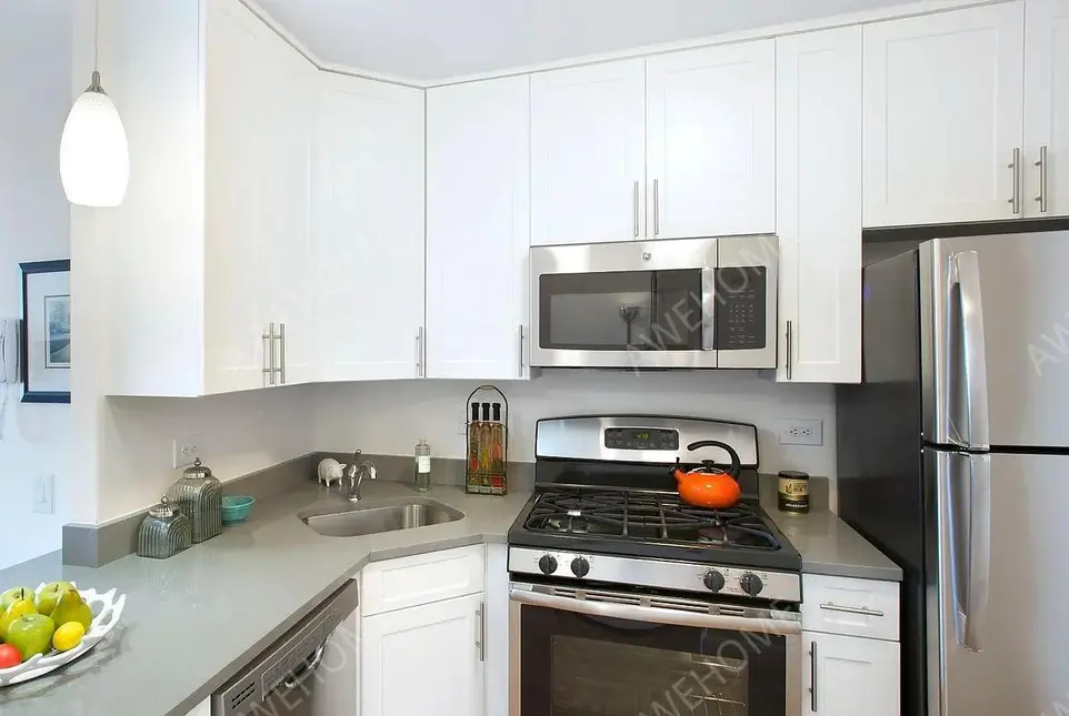 NewYorkPersonal housing Rentals[Personal housing]345 South End Avenue