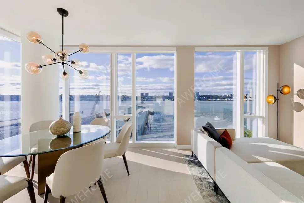 NewYork RentalsWaterline Square