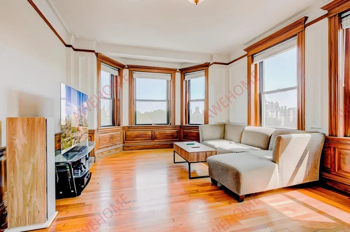 Boston Rentals464 Commonwealth Ave.