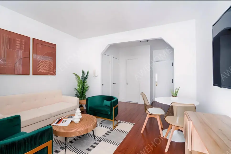 NewYorkshort-term accommodation Rentals[short-term accommodation]West 48th Street 444