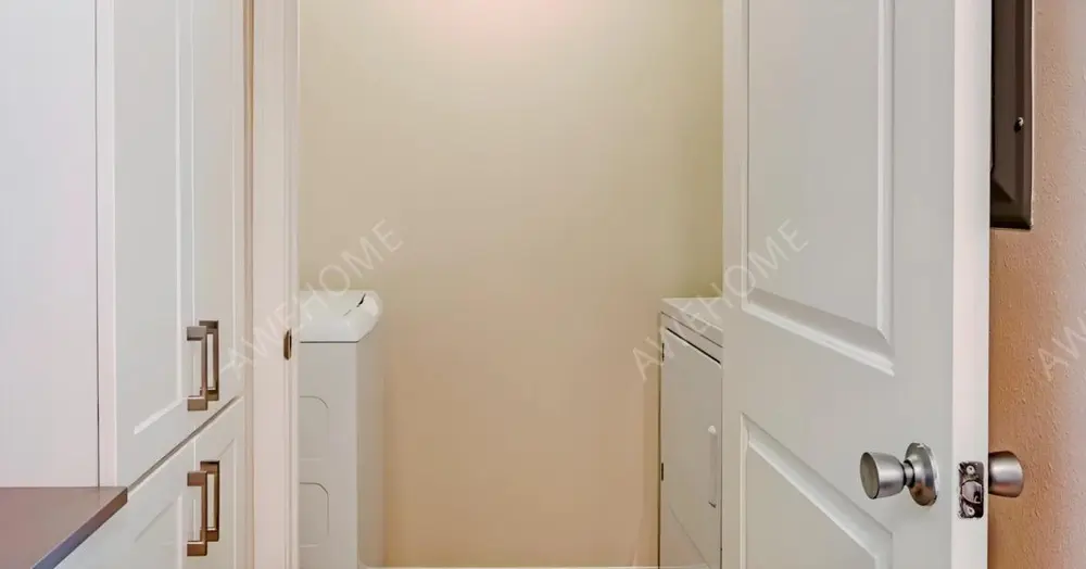 NewYork RentalsAvalon Westbury