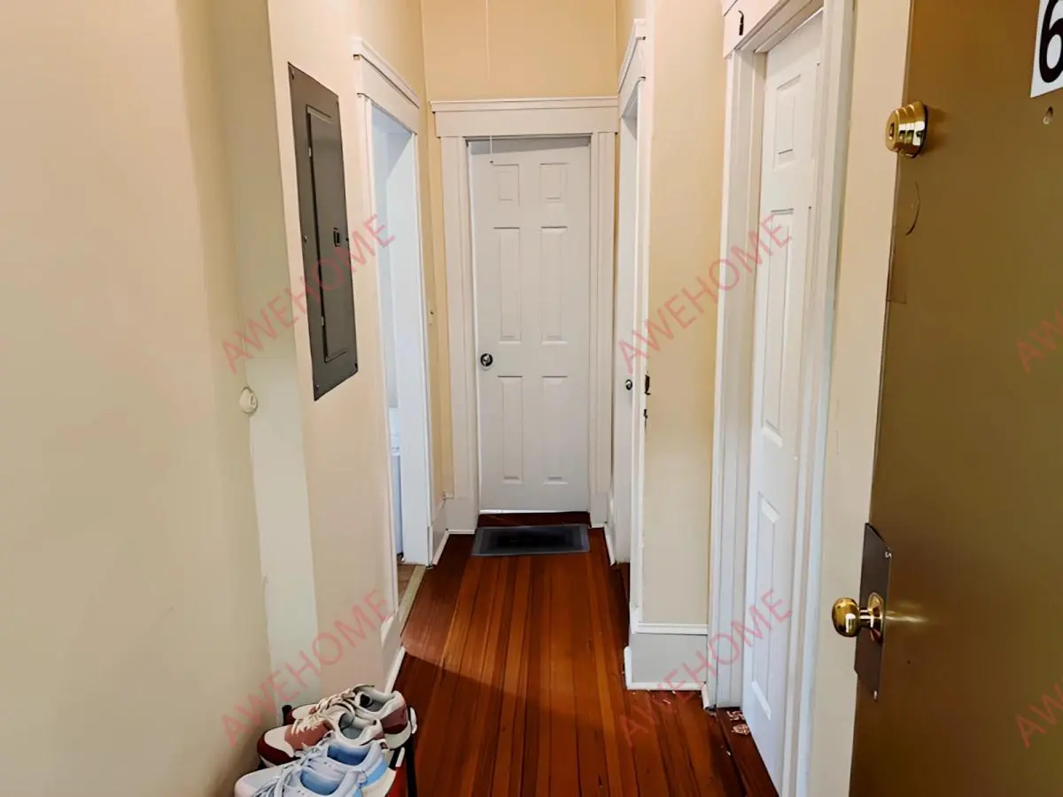 Boston Rentals895 Huntington Ave