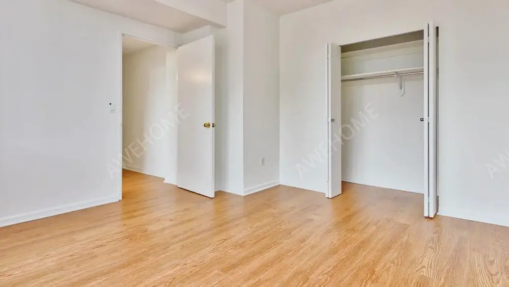 NewYorkPersonal housing Rentals[Personal housing]180 Riverside Blvd