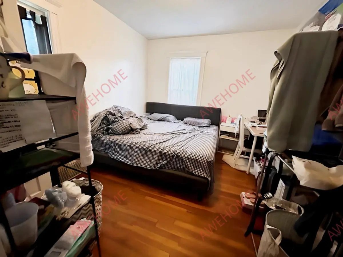 BostonWeekly Rental  Rentals[Weekly Rental ]82 Conwell Ave.