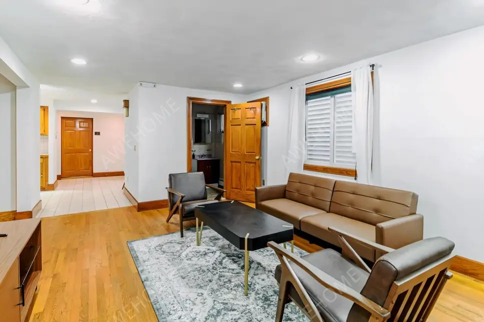 Boston RentalsCentral Square (Cambridge)1474