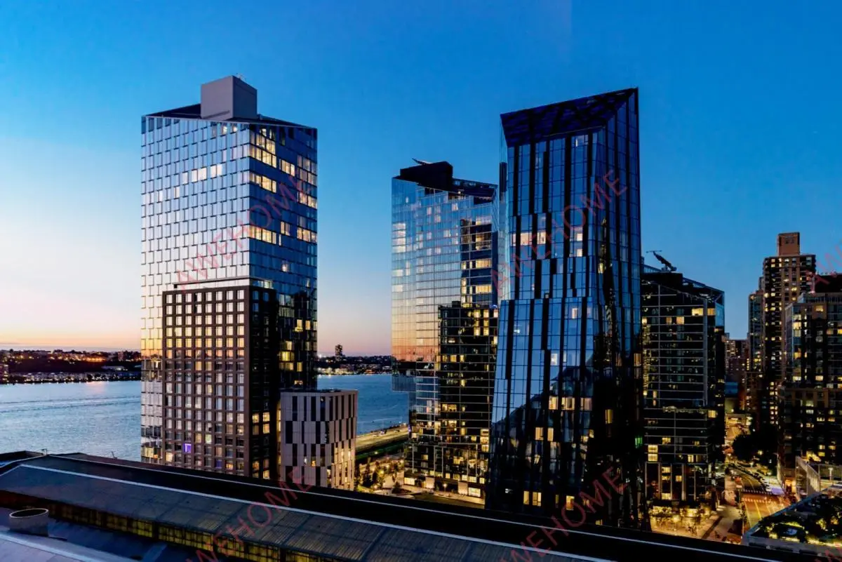 NewYork RentalsWaterline Square