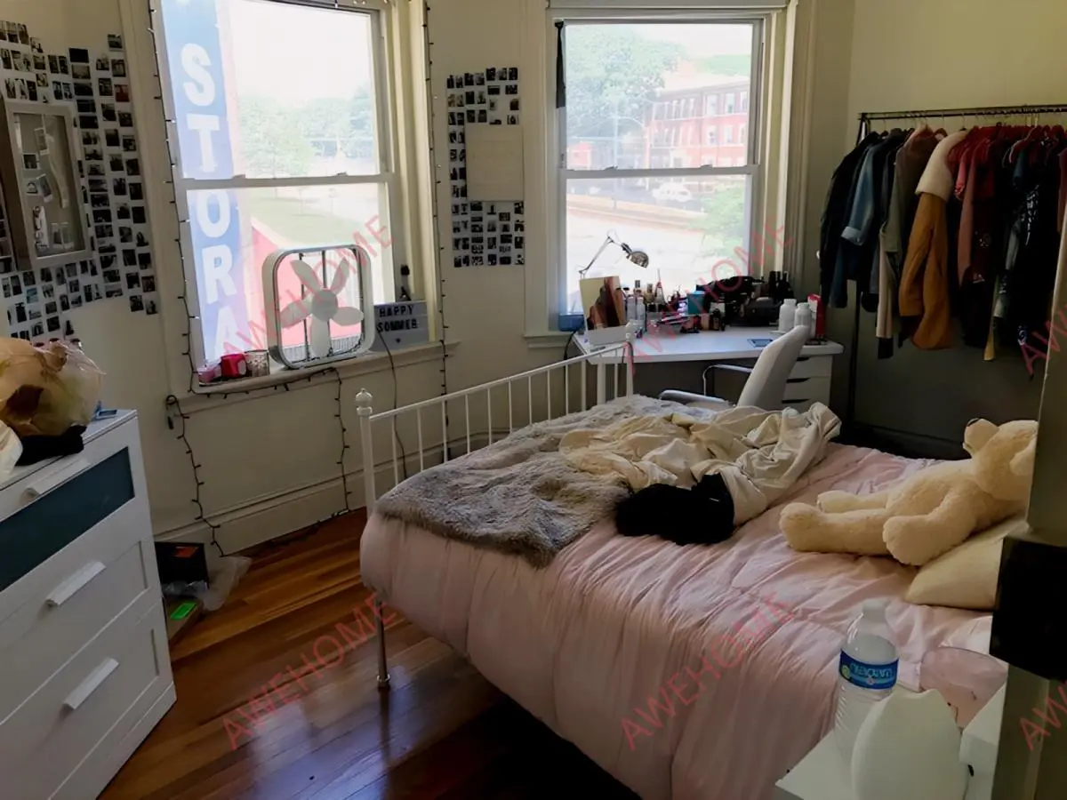 BostonWeekly Rental  Rentals[Weekly Rental ]1350 Commonwealth Ave.