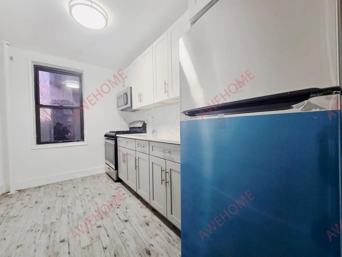 NewYorkshort-term accommodation Rentals[short-term accommodation]525-527 Riverdale Avenue