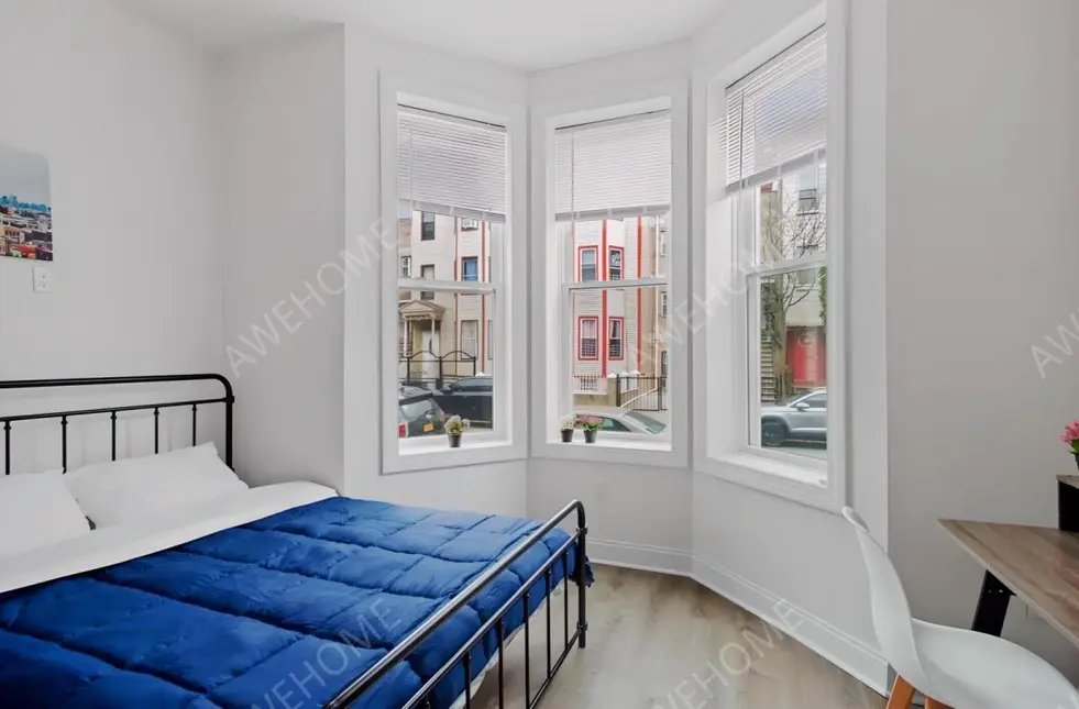 NewYork RentalsCornelius Bushwick Home