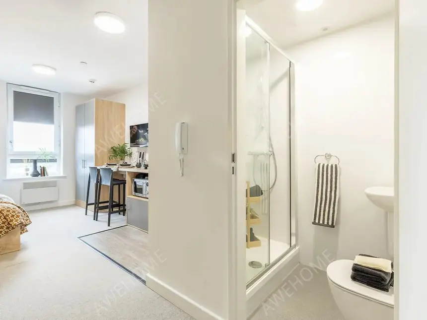 BirminghamCelebrities Rentals[Celebrities]GLOBE WORKS