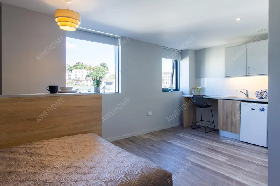 Exeter RentalsRenslade House