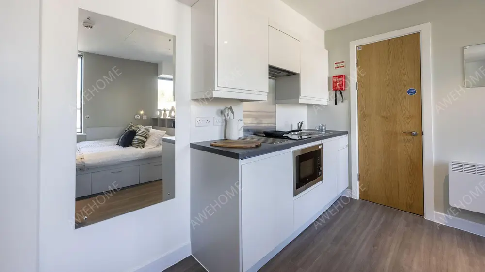 Brighton RentalsHolden Court