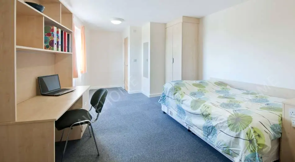 Lincoln RentalsBrayford Quay