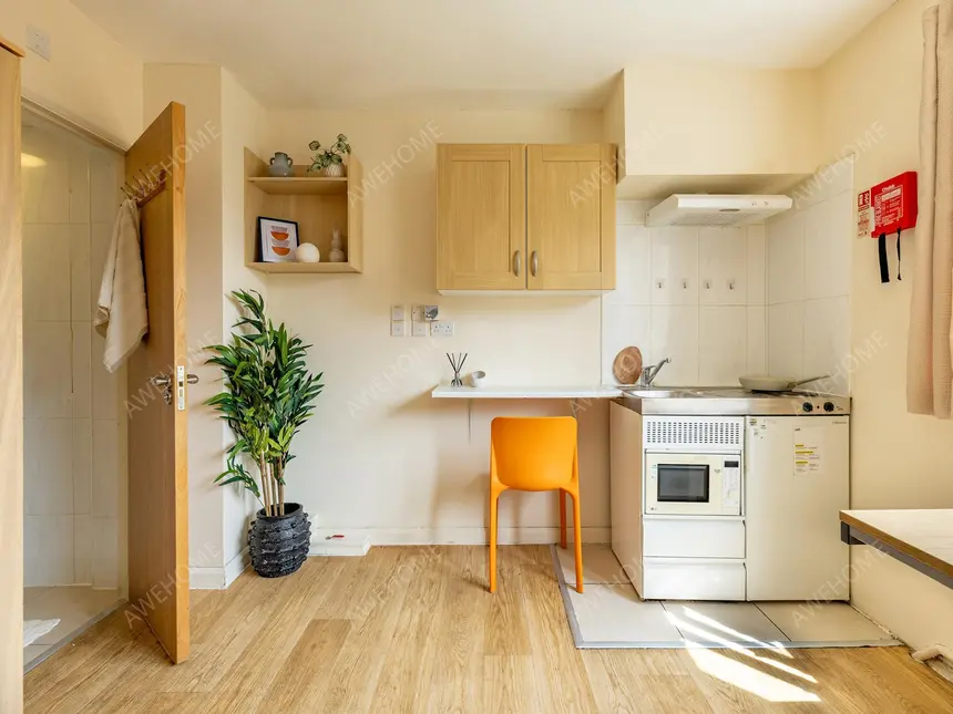 London RentalsBrooke Hall