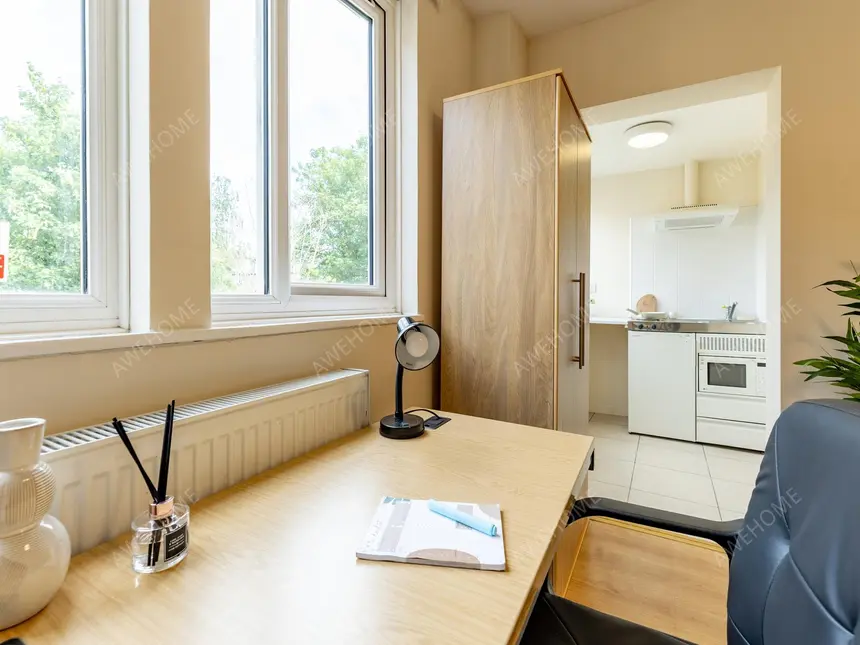 London RentalsBrooke Hall