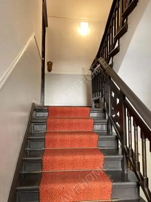 Berlin RentalsElegant  cozy  fully furnished south-facing apartm