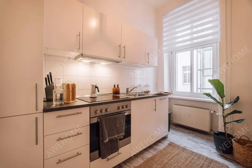 Berlin RentalsRoncal - 3 bedrooms and balcony in Friedrichshain