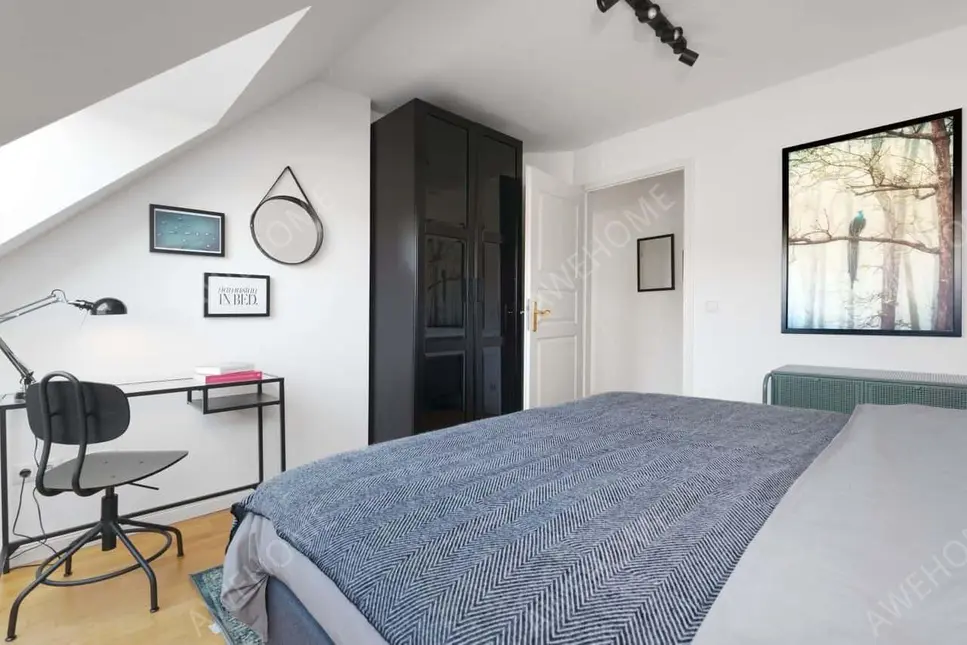 Berlin RentalsBright 3-room Apartment with sunny balcony