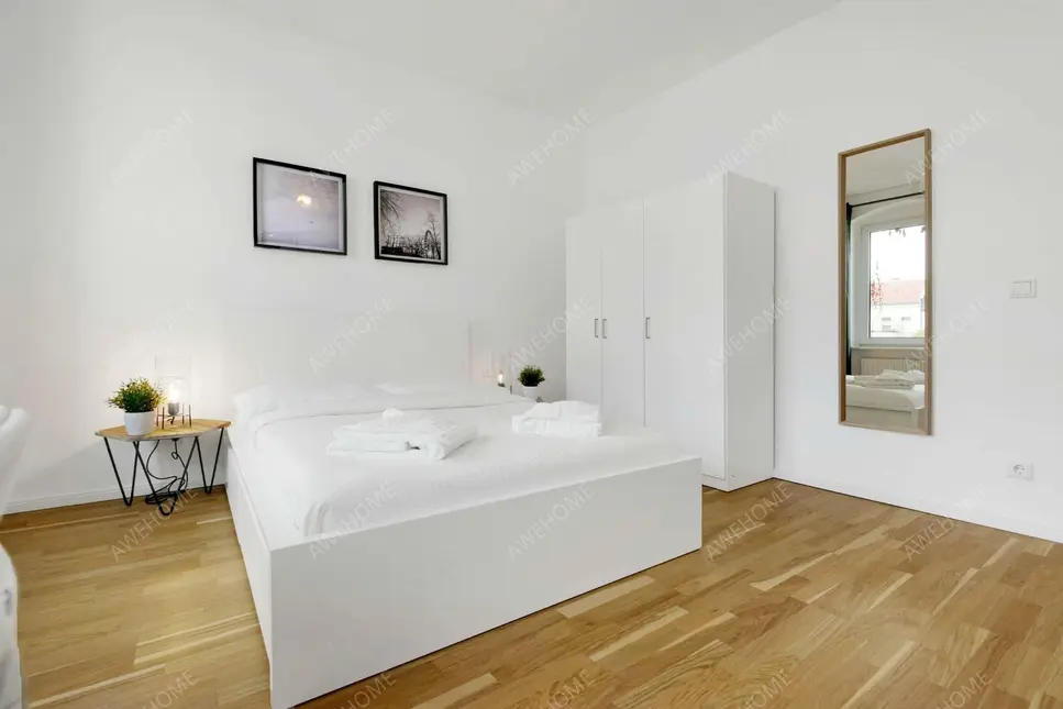 Berlin RentalsGuineastrasse