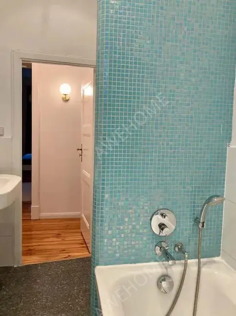 Berlin RentalsElegant  cozy  fully furnished south-facing apartm