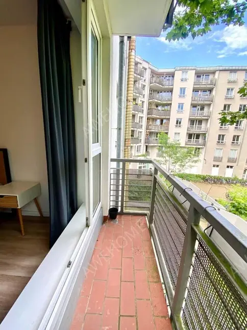 Berlin RentalsBritta modernes geraeumiges Apartment in Friedri