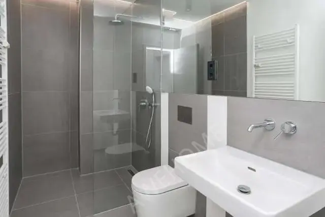 Berlin RentalsMullerstrasse 55ADE-01-258M