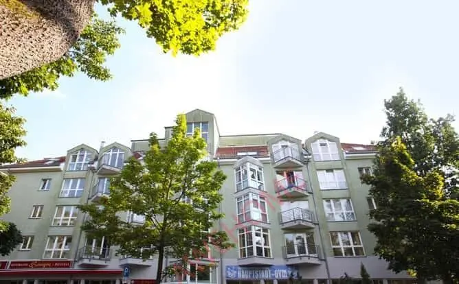 Berlin RentalsEisenacher Str. 19DE-01-120M