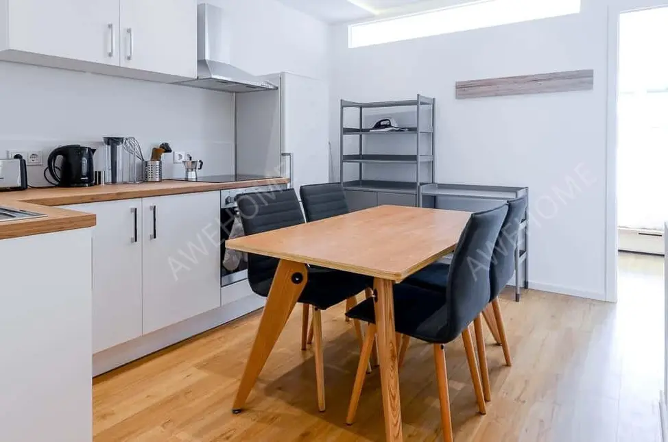 München RentalsSchmied-Kochel-Strasse 18DE-02-085Q