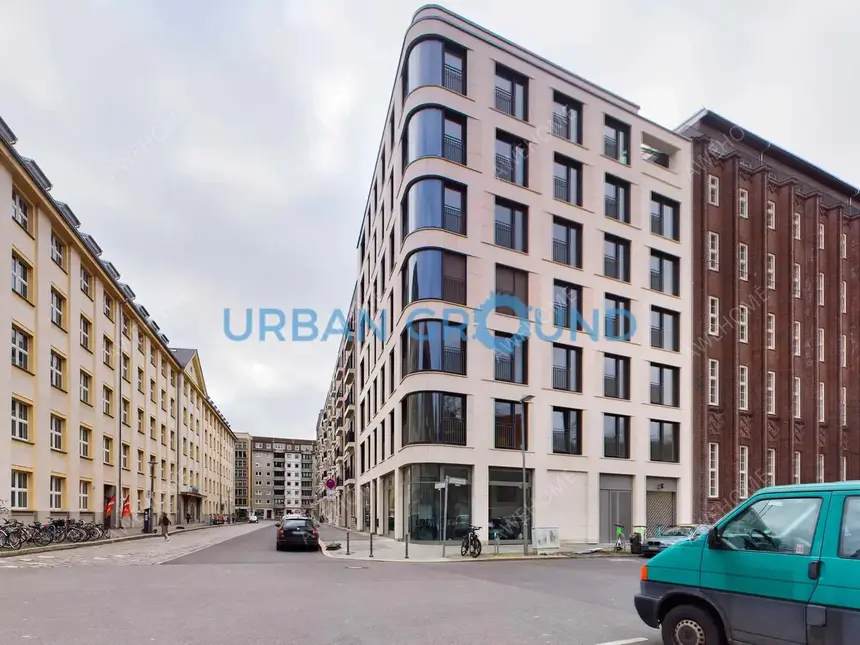 Berlin RentalsReduced Rent - Furnished 2 -room flat with balcony