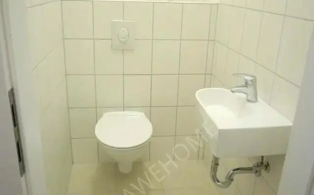 Berlin RentalsAdolfstrasse 24DE-01-135M