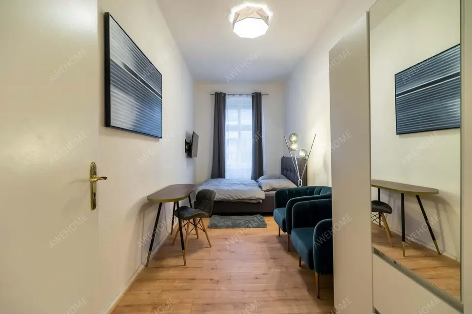 Berlin RentalsSchoenhauser Allee