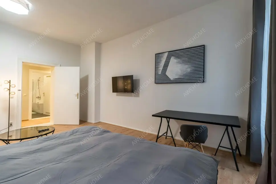 Berlin RentalsSchoenhauser Allee