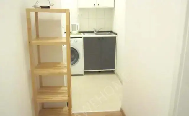 Berlin RentalsAdolfstrasse 24DE-01-135M