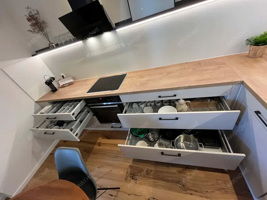 München RentalsFully furnished exclusive 2.5-room apartment in a