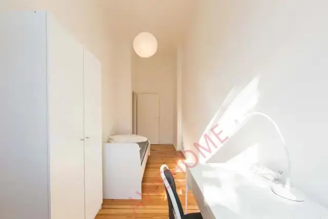 Berlin RentalsKaiser-Friedrich-strasse 48